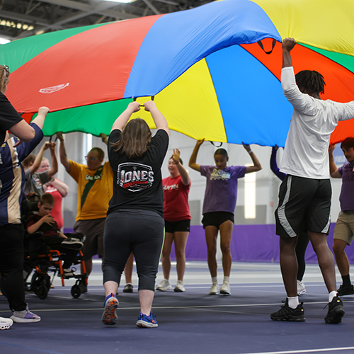 Cornell students teach elementary students in Kinesiology course.