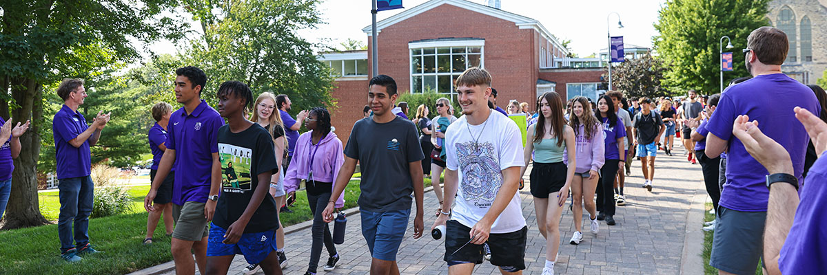 New students are welcomed to the college on move-in day.